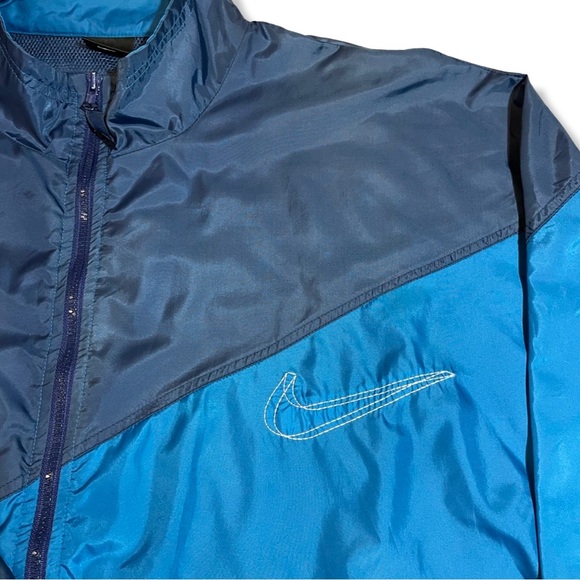 Vintage 1994 Nike Windbreaker - Picture 4 of 5